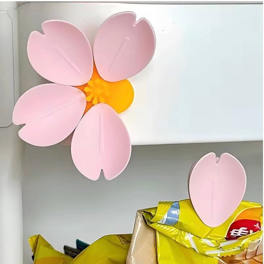 Sakura Kitchen Clips